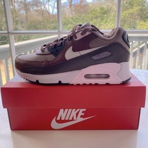 Nike Air Max 90 Girls Size 3y